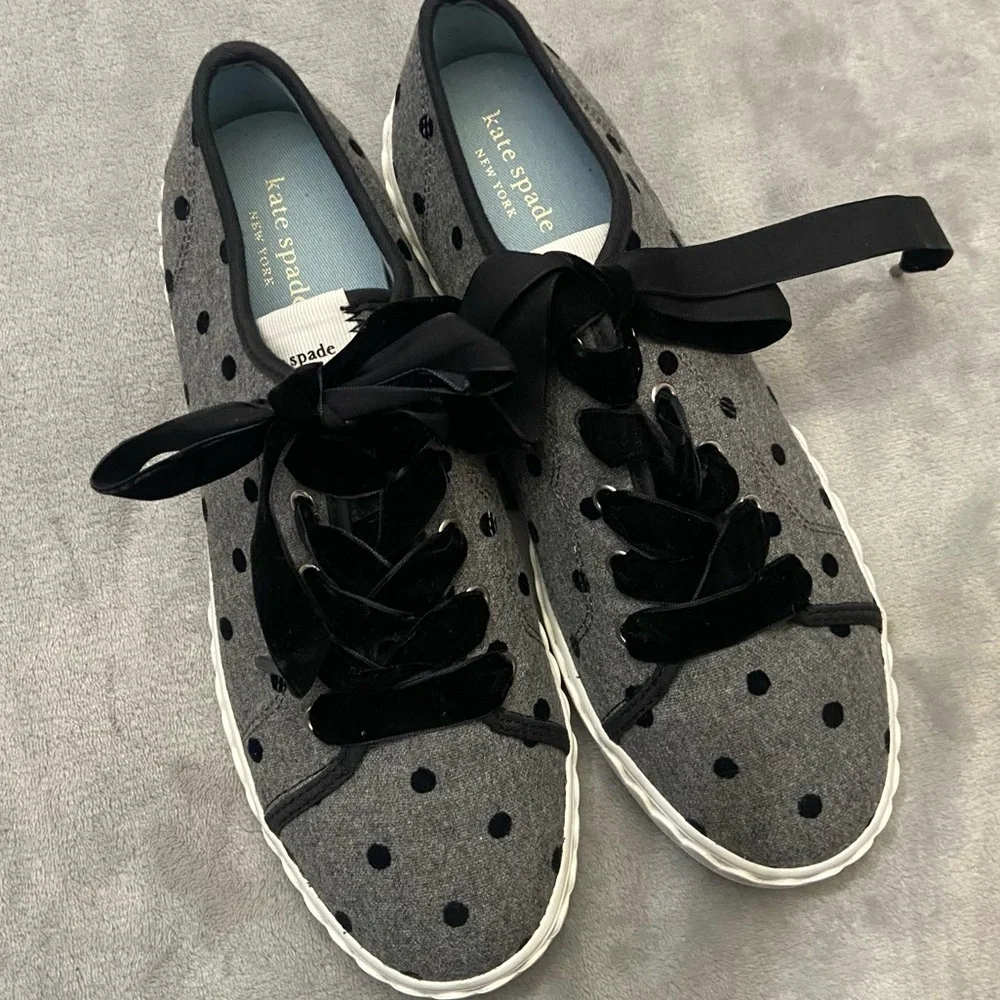 Kate Spade Vale Gray/Black Polka Dot Lace-up Sneakers Size 8 B